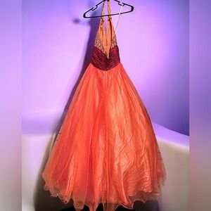 Division by Jovani Elegant Orange Halter size 6 pit to pit 13in length 45in